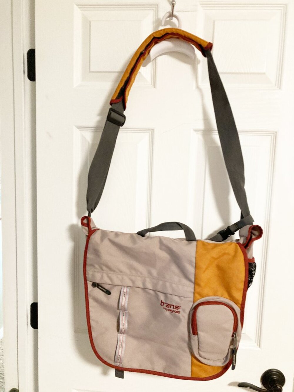 Jansport Trans Messenger Tan/Orange Shoulder Bag Commuter Bag Neutral Pockets